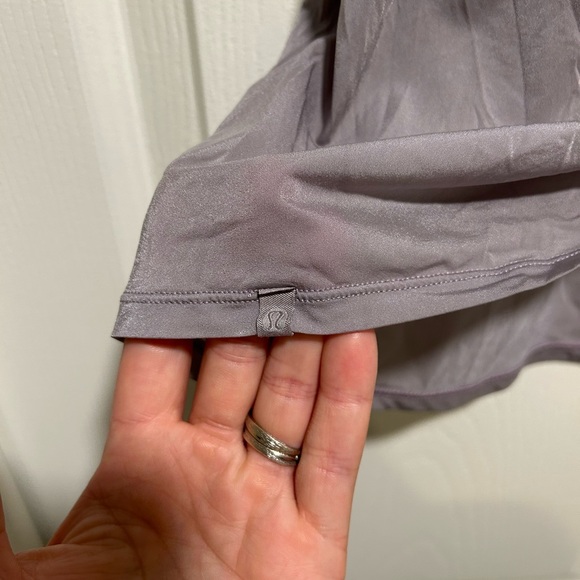 Lululemon Twist Back Tee Sz 10 - Picture 7 of 7